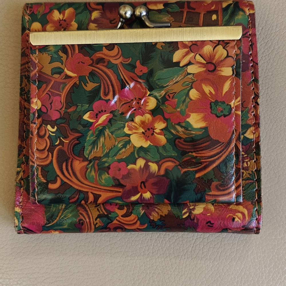 Patricia Nash Women's Wallet Leather Floral Print Excellent Size Brand New